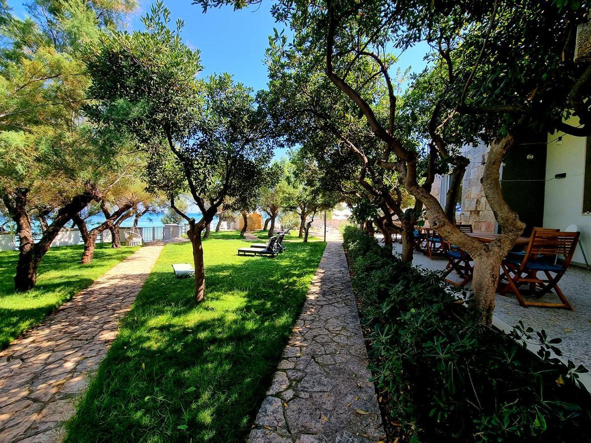 Bed and Breakfast Aurelia Sea View Торре-Канне Экстерьер фото